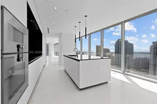 300 Biscayne Blvd, Miami, FL 33131 - Photo 7