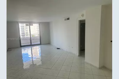 5555 Collins #8Z, Miami Beach, FL 33140 - Photo 9