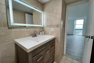 13499 Biscayne, North Miami, FL 33181 - Photo 19