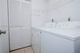 446 SW 113th, Pembroke Pines, FL 33025 - Photo 23