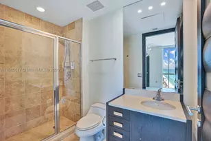 18201 Collins, Sunny Isles Beach, FL 33160 - Photo 25