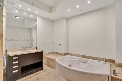 18201 Collins #3404&Cabana, Sunny Isles Beach, FL 33160 - Photo 37