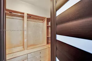 18201 Collins, Sunny Isles Beach, FL 33160 - Photo 29