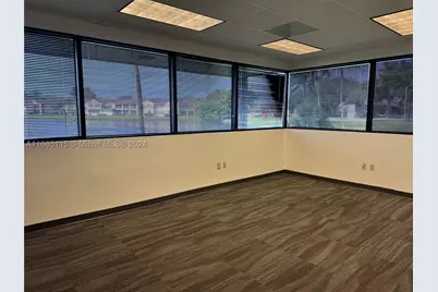 [Address not provided], Miami Lakes, FL 33016 - Photo 27
