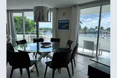 5161 Collins #405, Miami Beach, FL 33140 - Photo 11