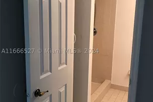 459 NE 210th Circle, Miami, FL 33179 - Photo 27
