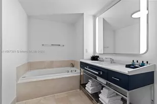 4401 Collins, Miami Beach, FL 33140 - Photo 21