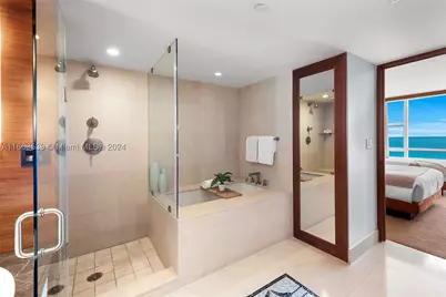 [Address not provided], Miami Beach, FL 33141 - Photo 5