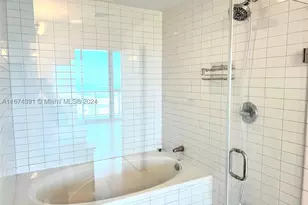 888 Biscayne, Miami, FL 33132 - Photo 11