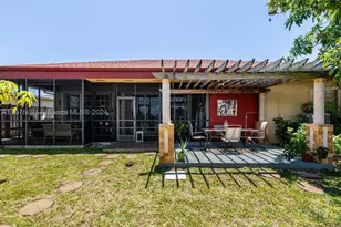 232 SW 7th, Hallandale Beach, FL 33009 - Photo 17