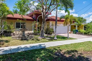 232 SW 7th, Hallandale Beach, FL 33009 - Photo 11