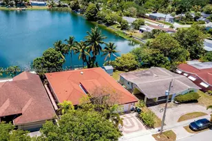 232 SW 7th, Hallandale Beach, FL 33009 - Photo 3