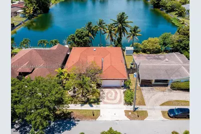 232 SW 7th, Hallandale Beach, FL 33009 - Photo 5