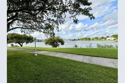 3405 NW 44th #104, Oakland Park, FL 33309 - Photo 9