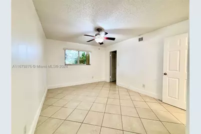 3405 NW 44th #104, Oakland Park, FL 33309 - Photo 17