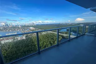 16385 Biscayne, North Miami Beach, FL 33160 - Photo 3