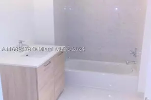 16385 Biscayne, North Miami Beach, FL 33160 - Photo 13