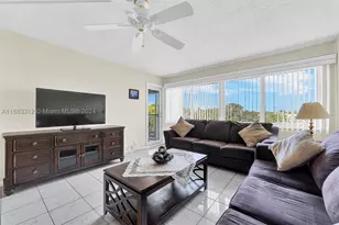 330 SE 2nd, Hallandale Beach, FL 33009 - Photo 11