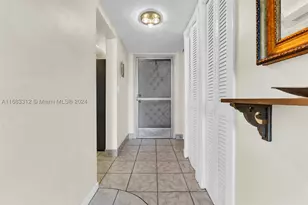 330 SE 2nd, Hallandale Beach, FL 33009 - Photo 15