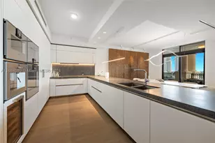 7065 Fisher Island, Miami Beach, FL 33109 - Photo 21