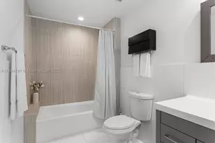 19555 NE 37th, Aventura, FL 33180 - Photo 45