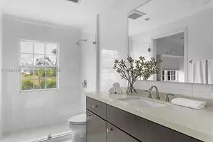 19555 NE 37th, Aventura, FL 33180 - Photo 37