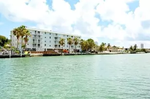 1201 Marseille, Miami Beach, FL 33141 - Photo 17