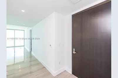 6901 Collins #701, Miami Beach, FL 33141 - Photo 9
