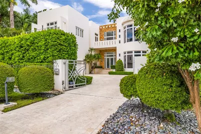 271 N Hibiscus, Miami Beach, FL 33139 - Photo 3