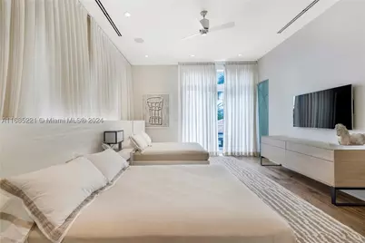 271 N Hibiscus, Miami Beach, FL 33139 - Photo 17