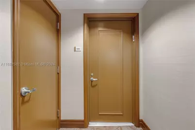 1060 Brickell #409, Miami, FL 33131 - Photo 15