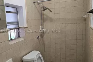 961 E 32nd, Hialeah, FL 33013 - Photo 13
