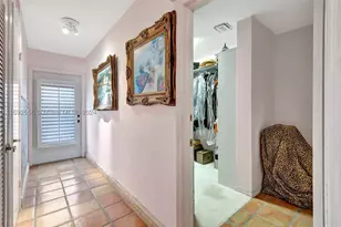 450 Paradise Isle, Hallandale Beach, FL 33009 - Photo 41