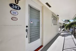 450 Paradise Isle, Hallandale Beach, FL 33009 - Photo 49