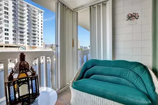 450 Paradise Isle, Hallandale Beach, FL 33009 - Photo 43