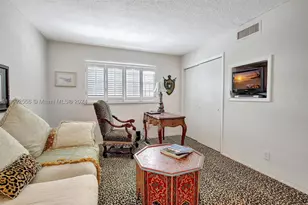 450 Paradise Isle, Hallandale Beach, FL 33009 - Photo 47