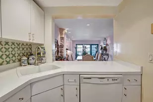 450 Paradise Isle, Hallandale Beach, FL 33009 - Photo 27