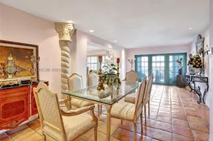 450 Paradise Isle, Hallandale Beach, FL 33009 - Photo 17