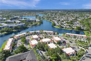 1104 N Hiatus, Pembroke Pines, FL 33026 - Photo 21