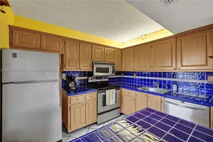 1104 N Hiatus, Pembroke Pines, FL 33026 - Photo 5