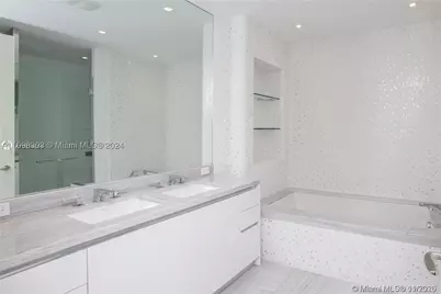 16901 Collins #1402, Sunny Isles Beach, FL 33160 - Photo 15
