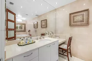 20155 NE 38th, Aventura, FL 33180 - Photo 17