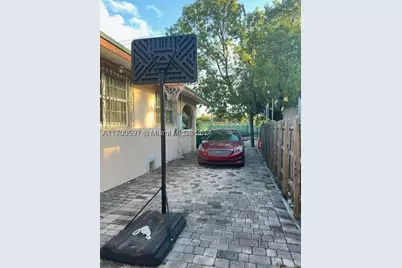 161 NW 35th, Miami, FL 33127 - Photo 25