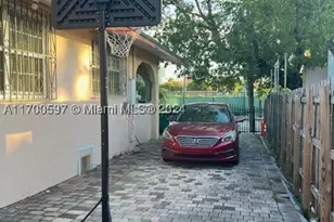 161 NW 35th, Miami, FL 33127 - Photo 25