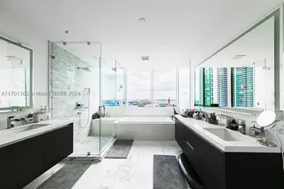 851 NE 1st #2111, Miami, FL 33132 - Photo 13