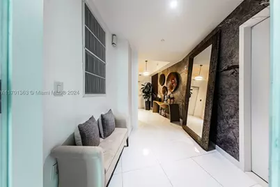 851 NE 1st #2111, Miami, FL 33132 - Photo 3