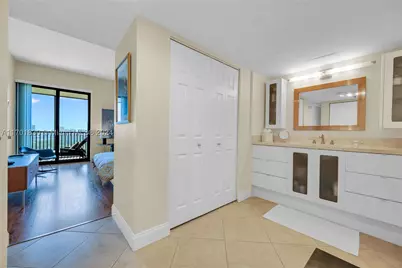 20379 W Country Club #PH-36, Aventura, FL 33180 - Photo 9