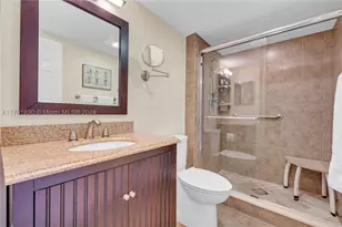 20379 W Country Club, Aventura, FL 33180 - Photo 13