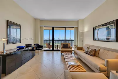 20379 W Country Club #PH-36, Aventura, FL 33180 - Photo 3