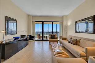 20379 W Country Club, Aventura, FL 33180 - Photo 3